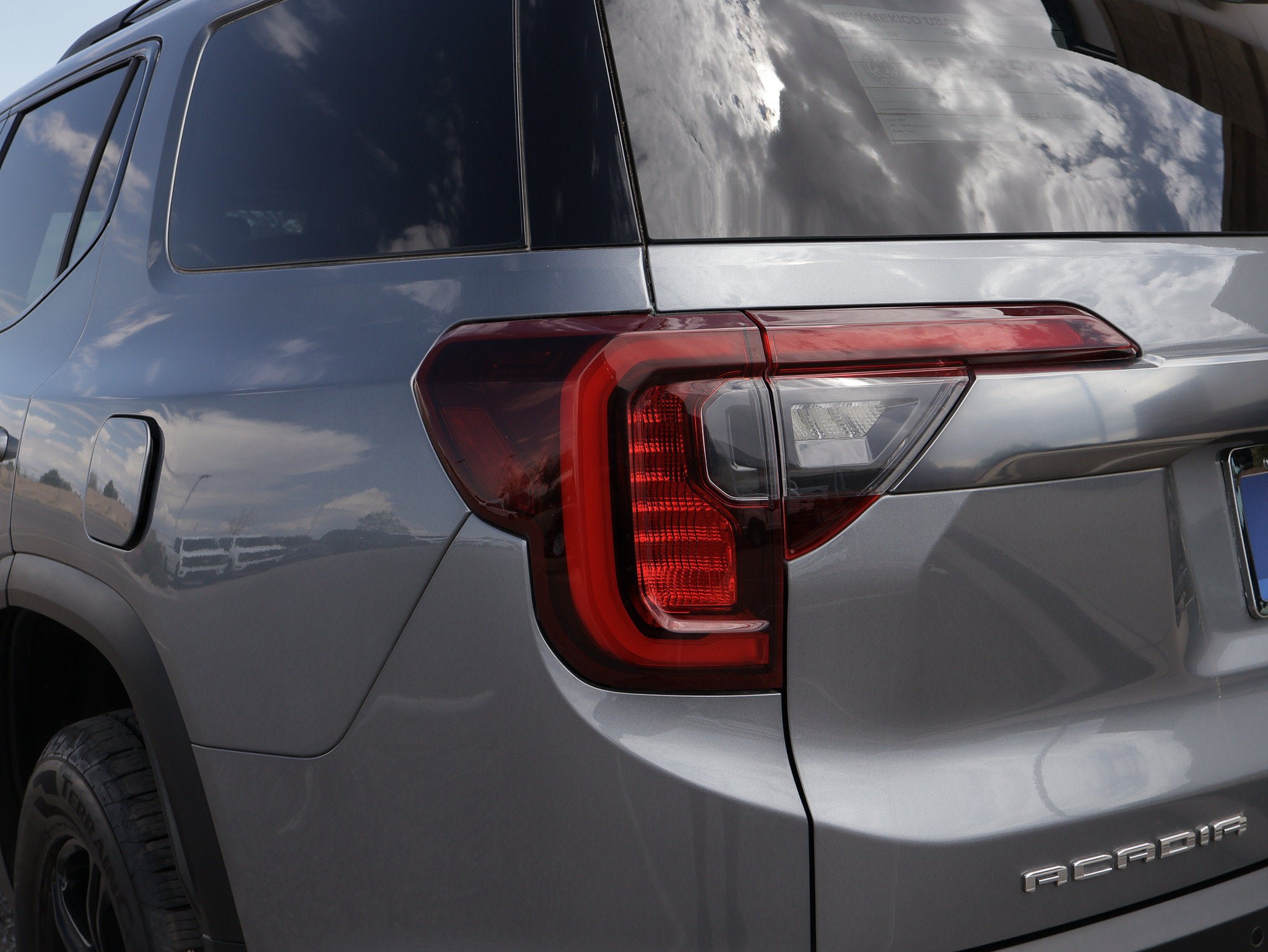 Used 2020 GMC Acadia AT4 w/ Driver Alert Package II AWD/4WD image 18