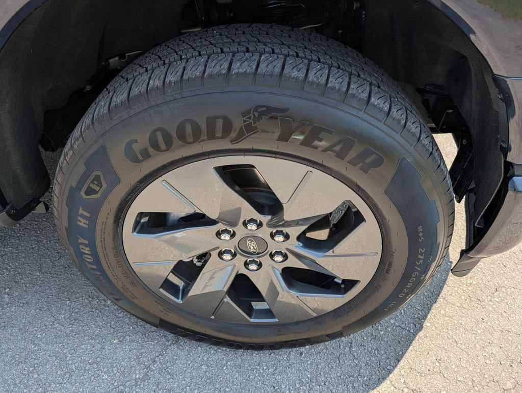 Certified 2025 Ford F150 Lightning Flash AWD/4WD image 33