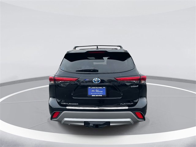 Used 2022 Toyota Highlander Platinum image 4