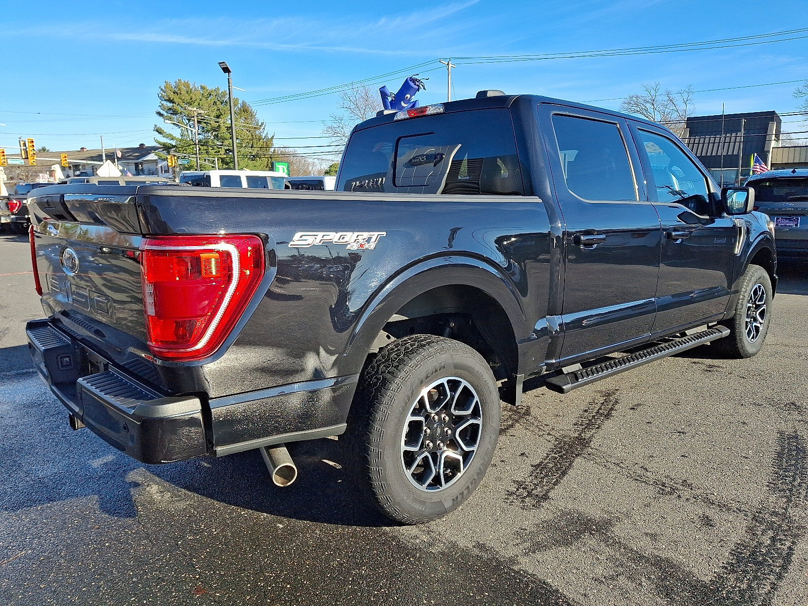 Certified 2022 Ford F150 XLT w/ Equipment Group 301A Mid image 11