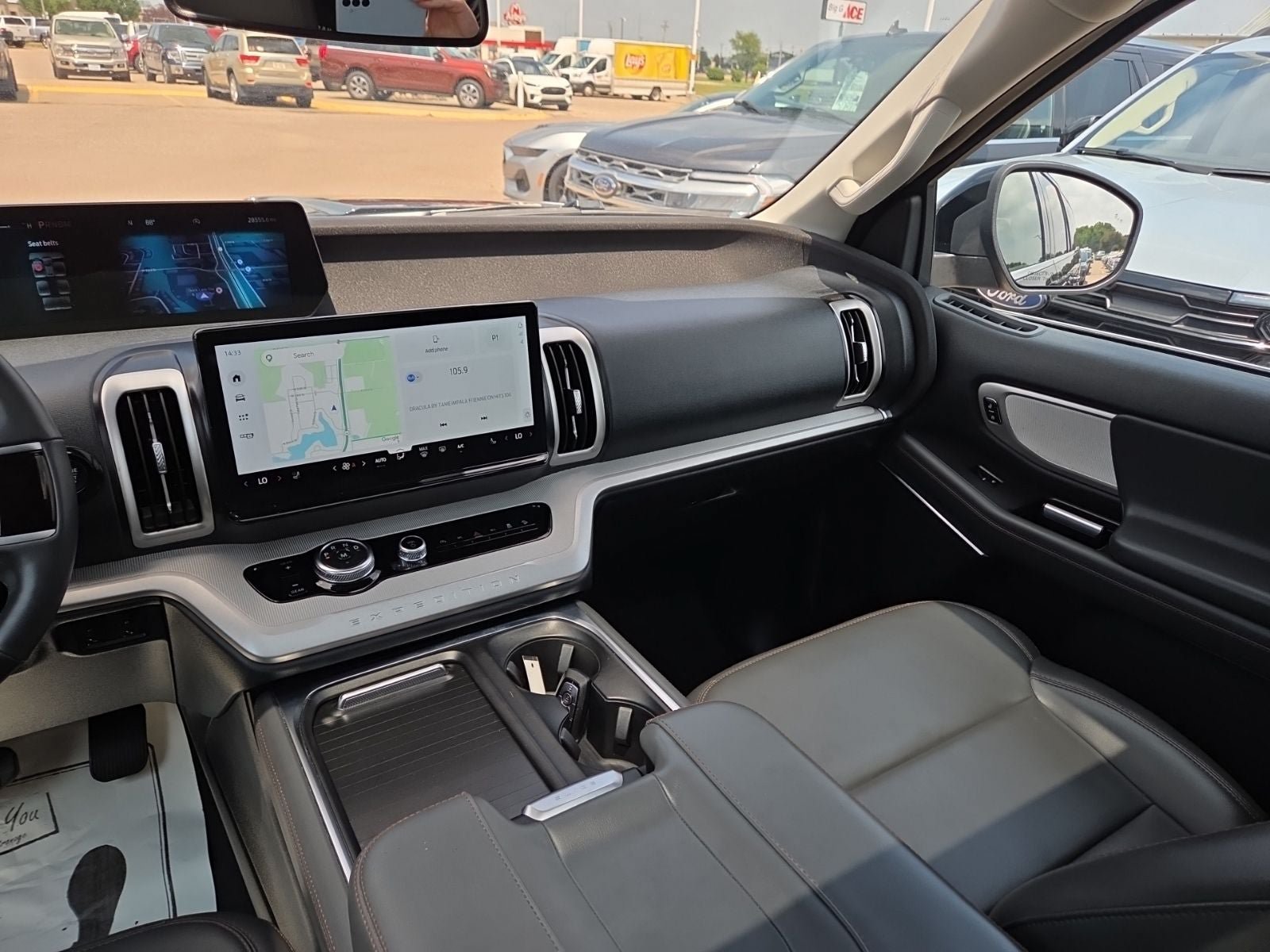 Certified 2025 Ford Expedition Active AWD/4WD image 33