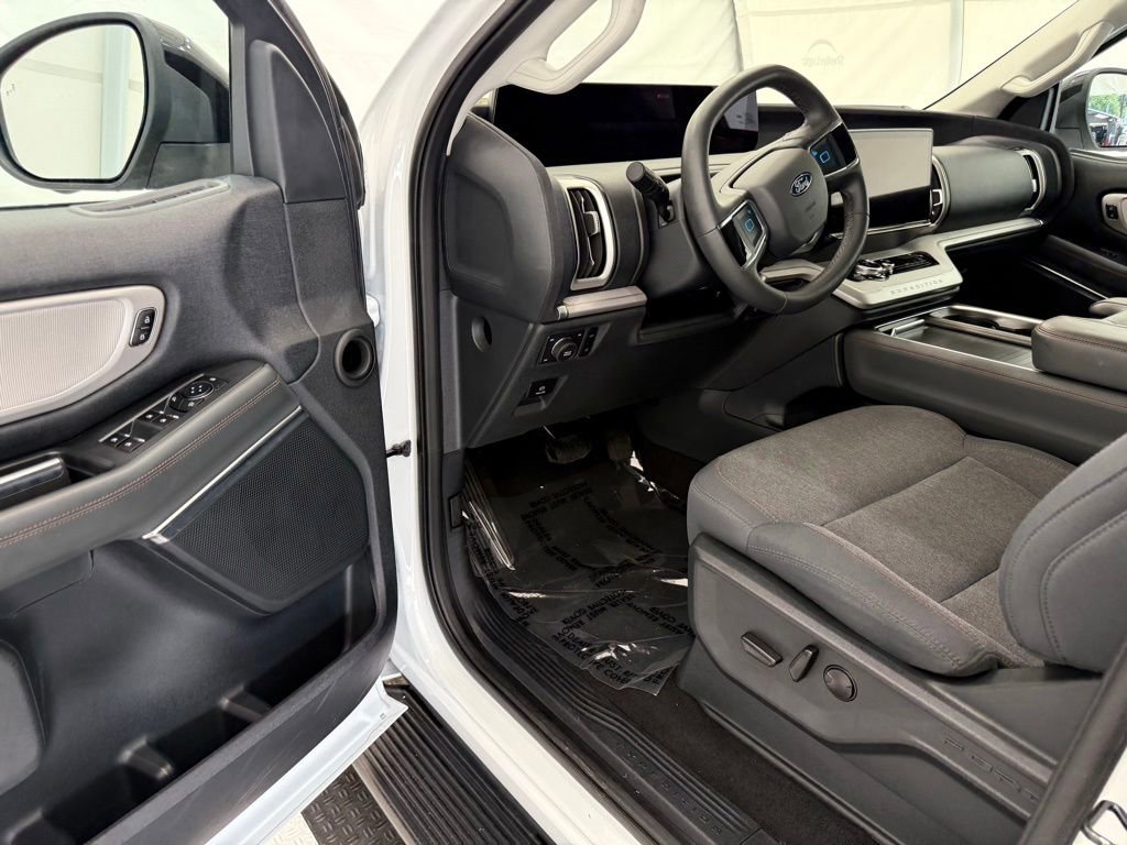 Certified 2025 Ford Expedition Max Active AWD/4WD image 39