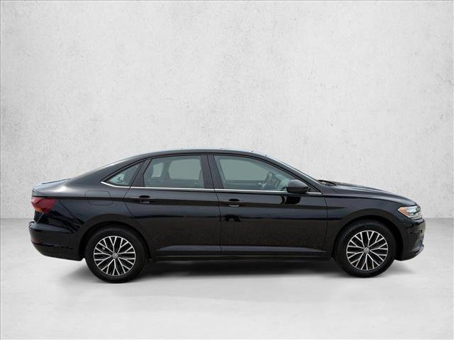 Used 2019 Volkswagen Jetta SE FWD image 4
