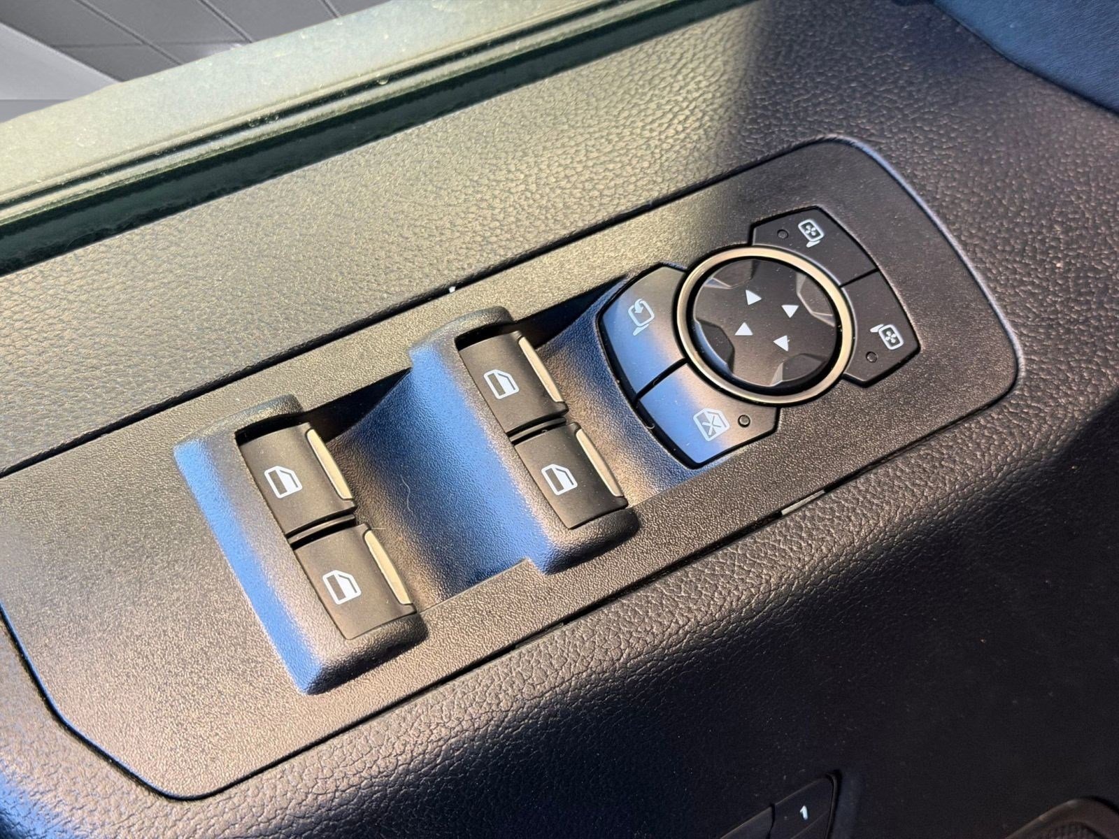 Certified 2017 Ford F150 Raptor w/ Equipment Group 802A Luxury image 13