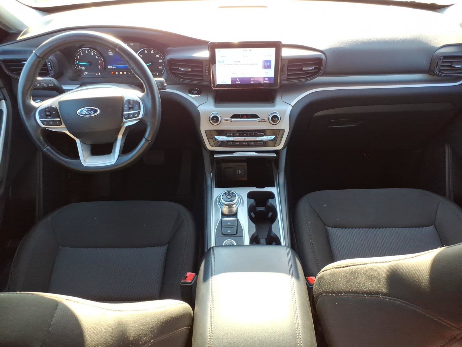 Certified 2022 Ford Explorer XLT image 12