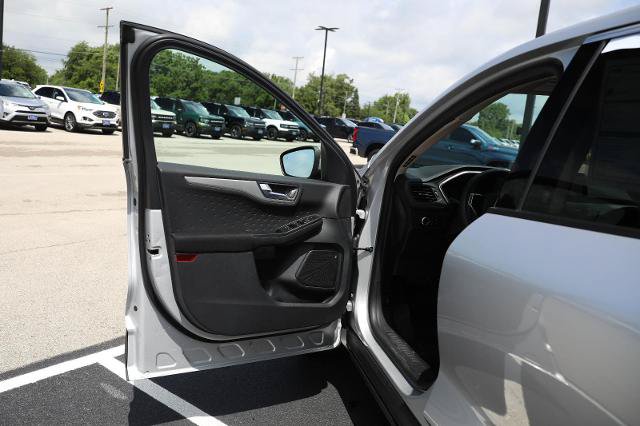 Certified 2020 Ford Escape SE FWD image 15