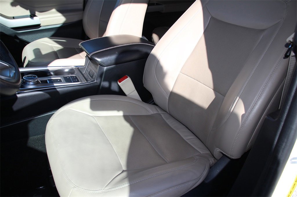 Certified 2021 Ford Explorer Limited w/ Hybrid Equipment Group 310A image 24