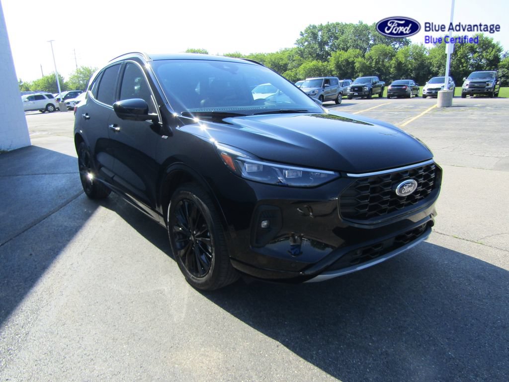Certified 2024 Ford Escape ST-Line Elite w/ Premium Technology Package AWD/4WD image 9