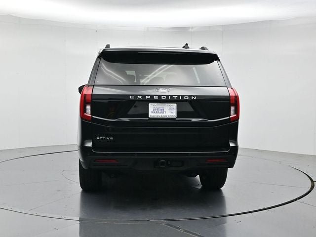 Certified 2025 Ford Expedition Active AWD/4WD image 10