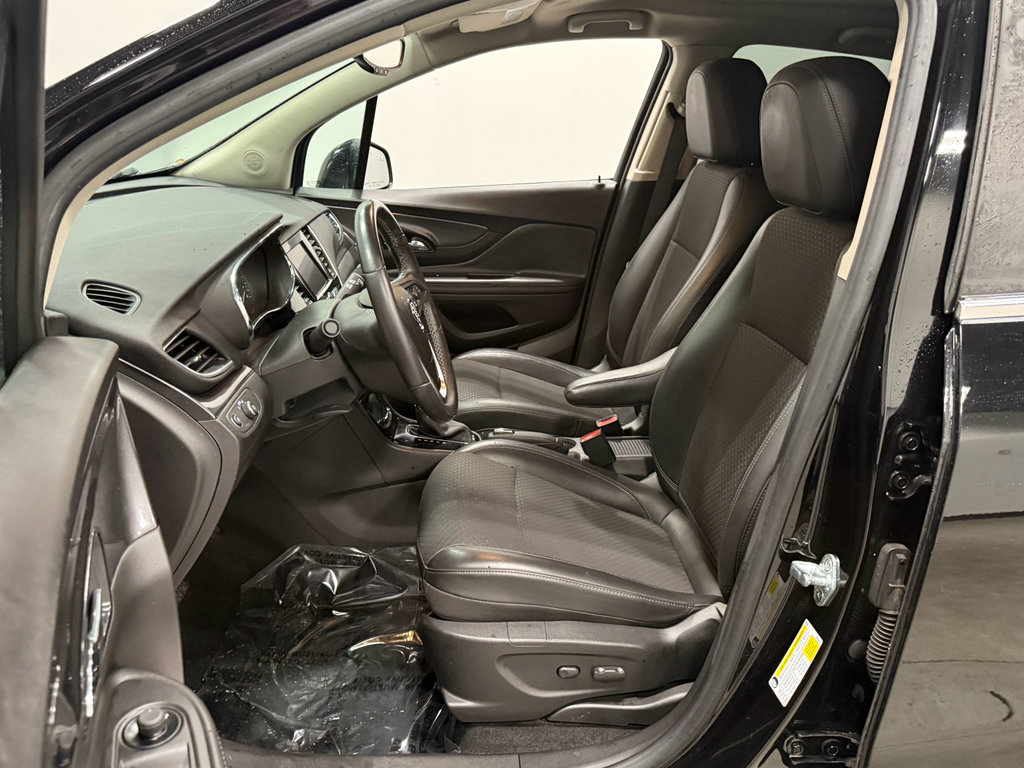 Used 2021 Buick Encore Preferred w/ Safety Package image 10