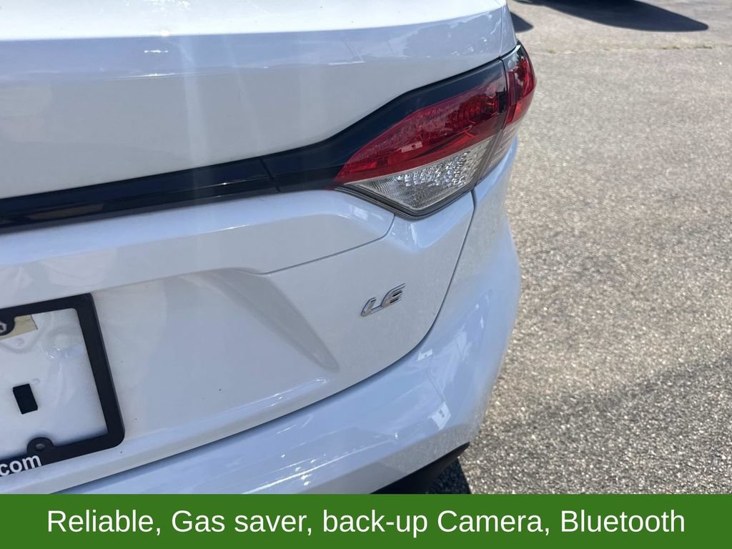 Used 2025 Toyota Corolla LE FWD image 6