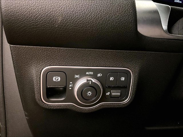 Used 2026 Mercedes-Benz GLB 250 4MATIC image 30