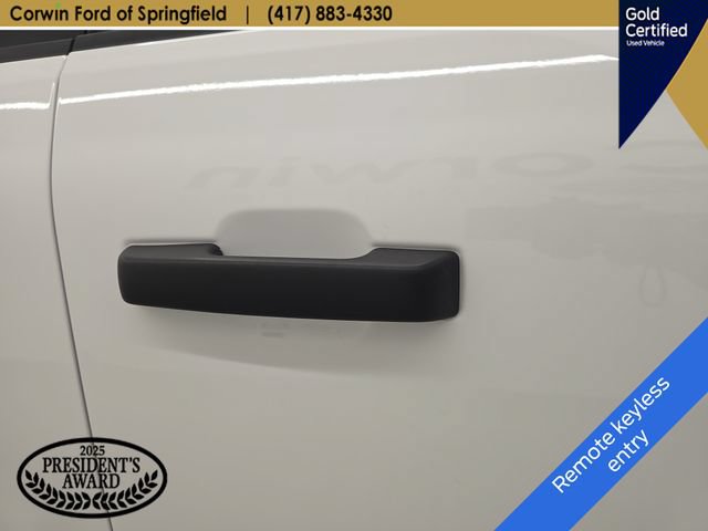 Certified 2025 Ford F250 XLT AWD/4WD image 9