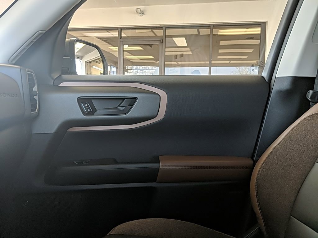 Certified 2025 Ford Bronco Sport Outer Banks w/ Outer Banks Tech Package+ AWD/4WD image 23