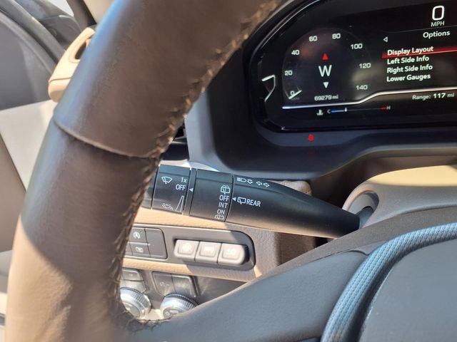 Used 2023 GMC Yukon XL Denali AWD/4WD image 25