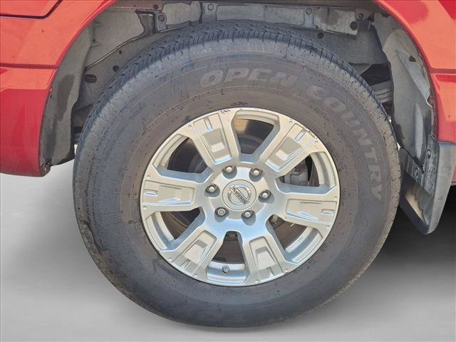 Used 2017 Nissan Titan SV RWD image 19