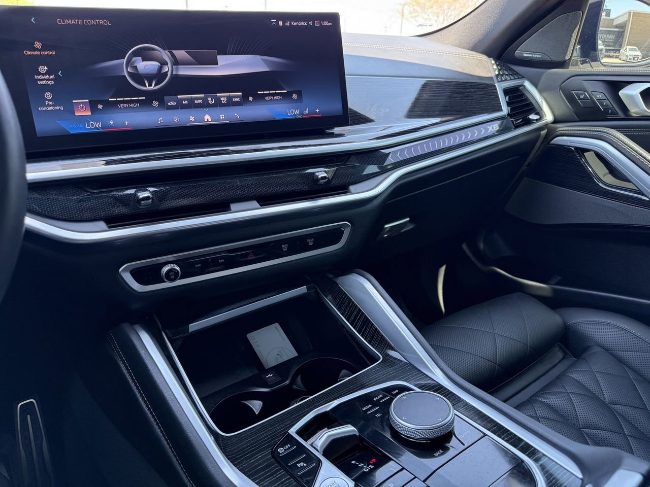 Used 2024 BMW X6 xDrive40i w/ Premium Package image 16