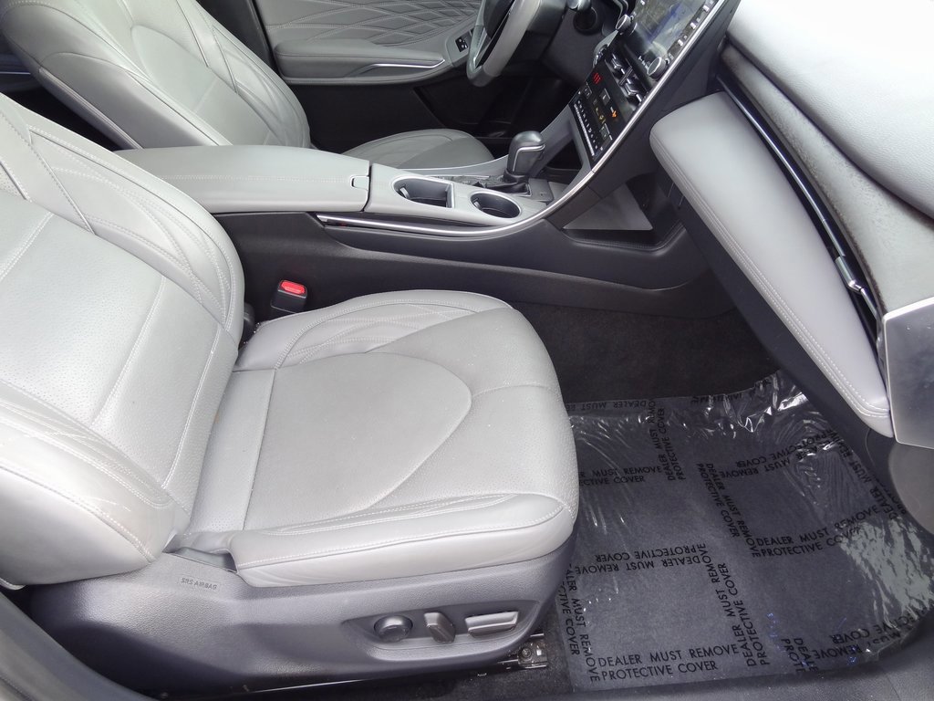 Used 2019 Toyota Avalon Limited image 20
