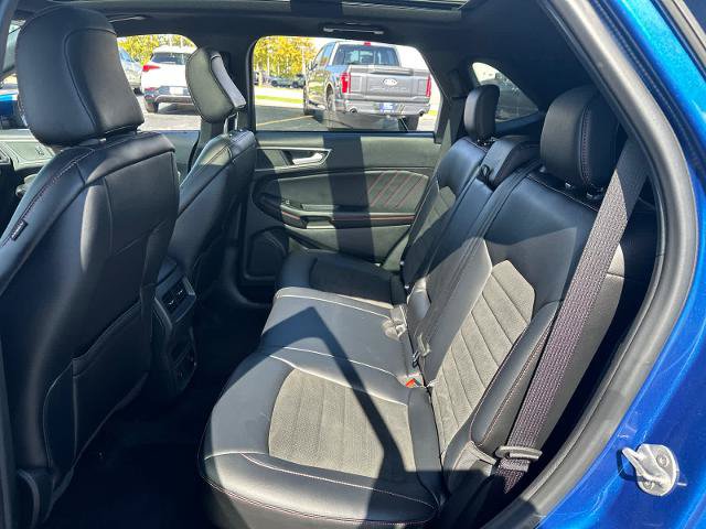 Certified 2024 Ford Edge ST-Line AWD/4WD image 31