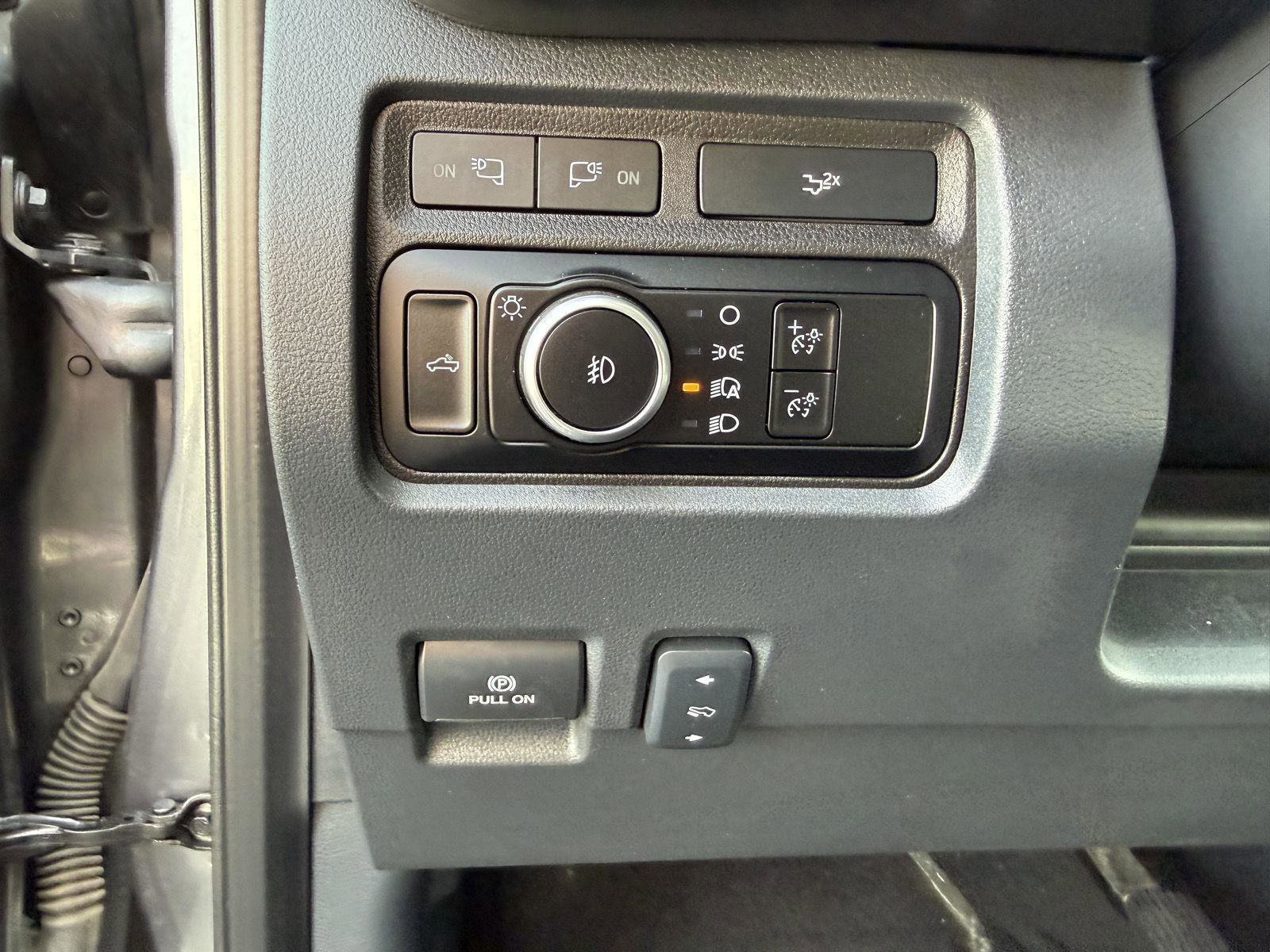 Certified 2024 Ford F250 Lariat w/ Lariat Ultimate Package AWD/4WD image 20