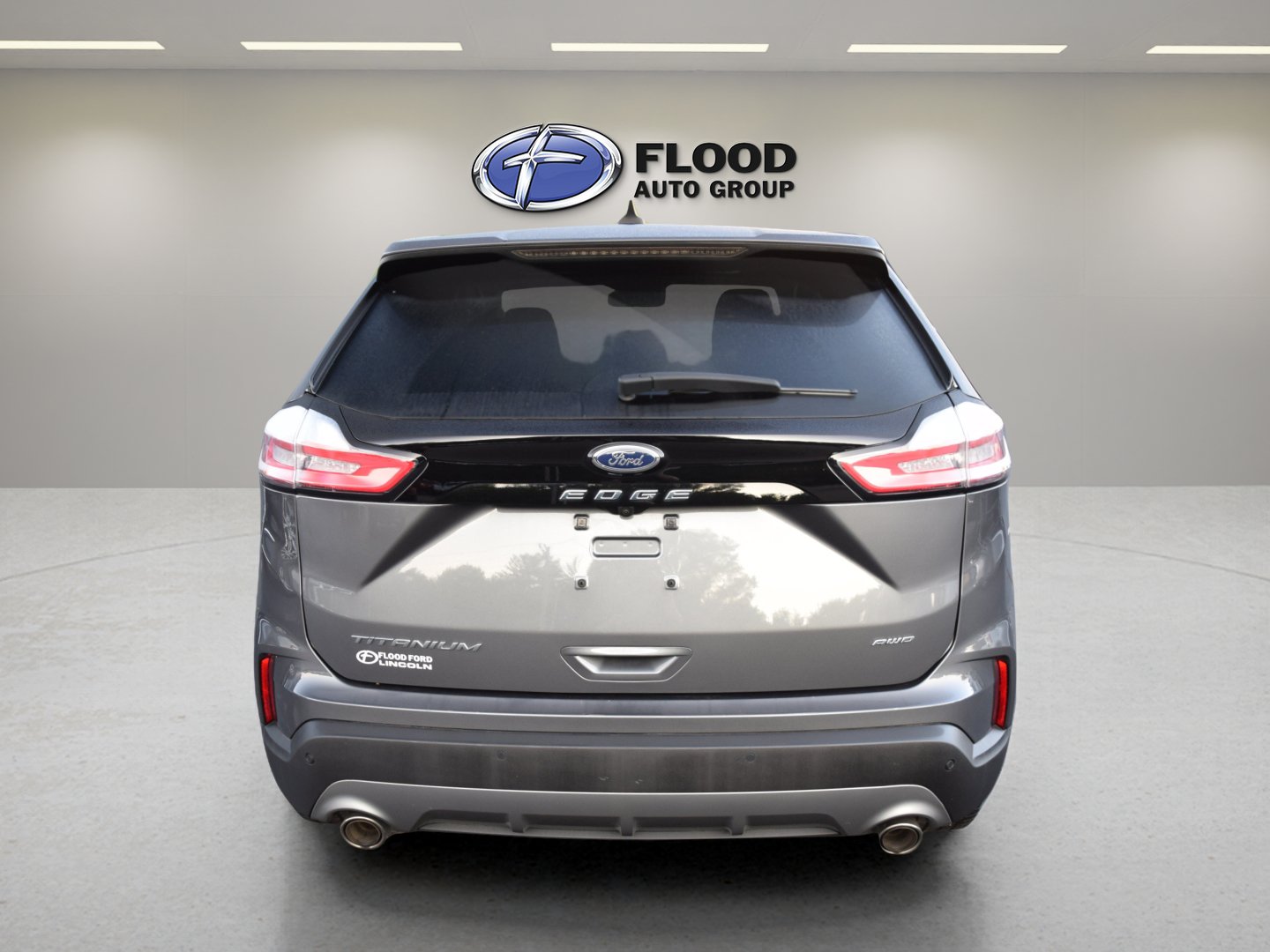 Certified 2023 Ford Edge Titanium AWD/4WD image 5