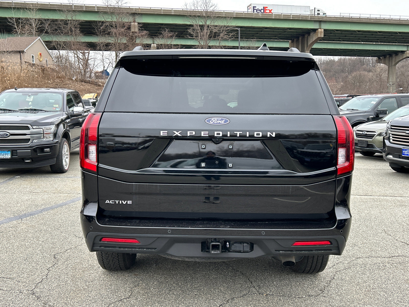Certified 2025 Ford Expedition Active AWD/4WD image 3