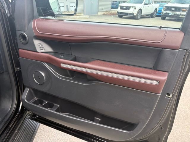 Certified 2024 Ford Expedition Limited image 41