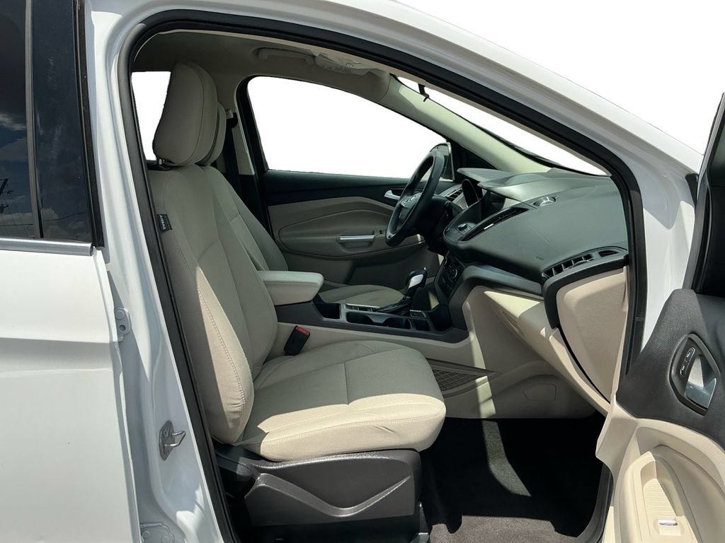 Certified 2019 Ford Escape SE FWD image 22
