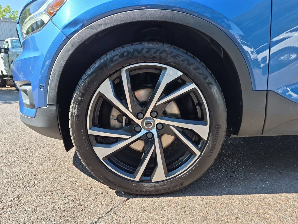 Used 2020 Volvo XC40 T5 R-Design w/ Protection Package Premier AWD/4WD image 17