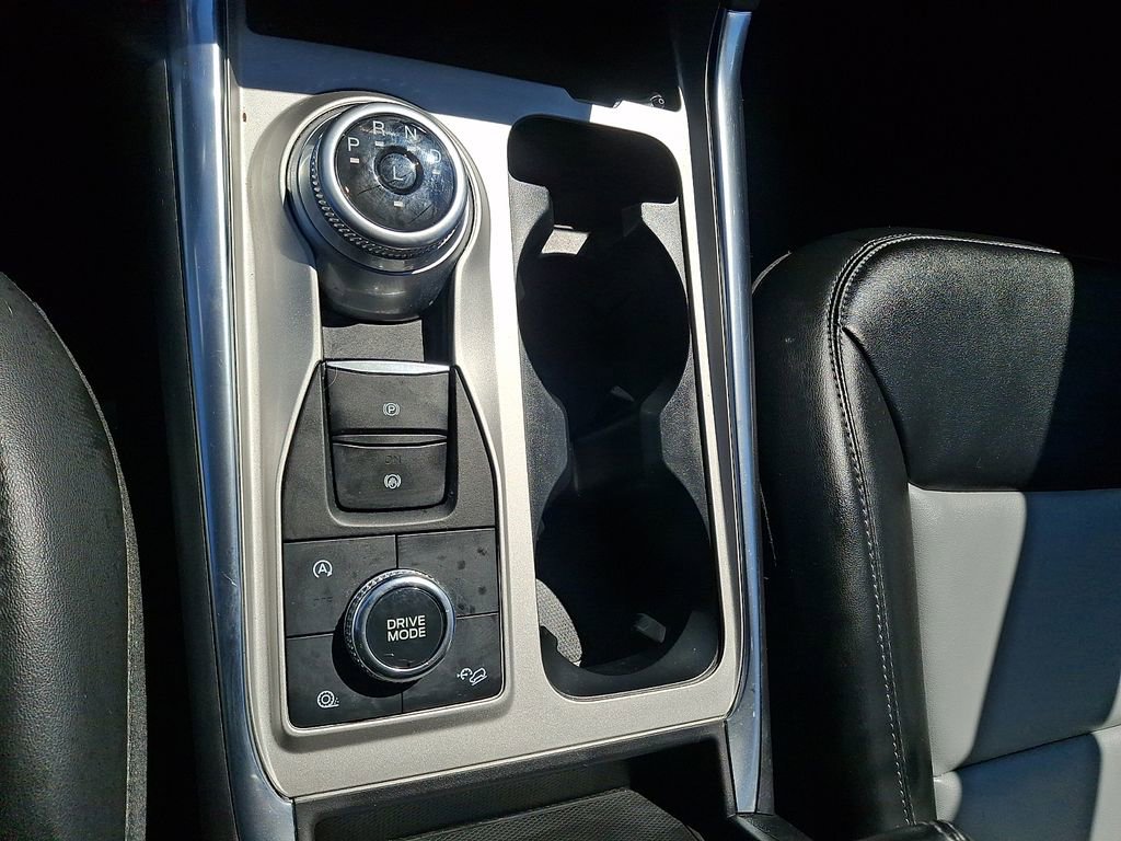 Certified 2023 Ford Explorer XLT w/ Equipment Group 202A image 25