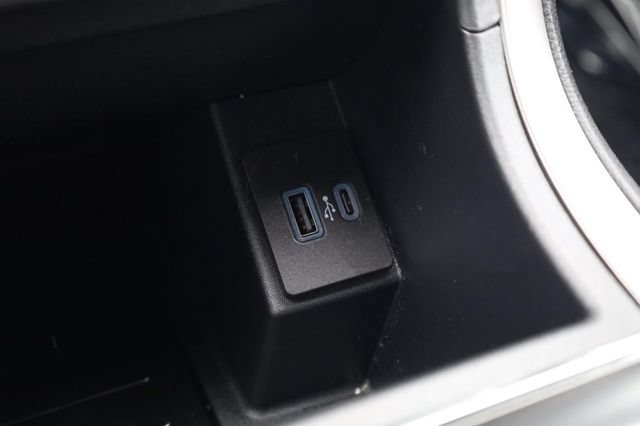 Certified 2024 Ford Edge ST-Line AWD/4WD image 17