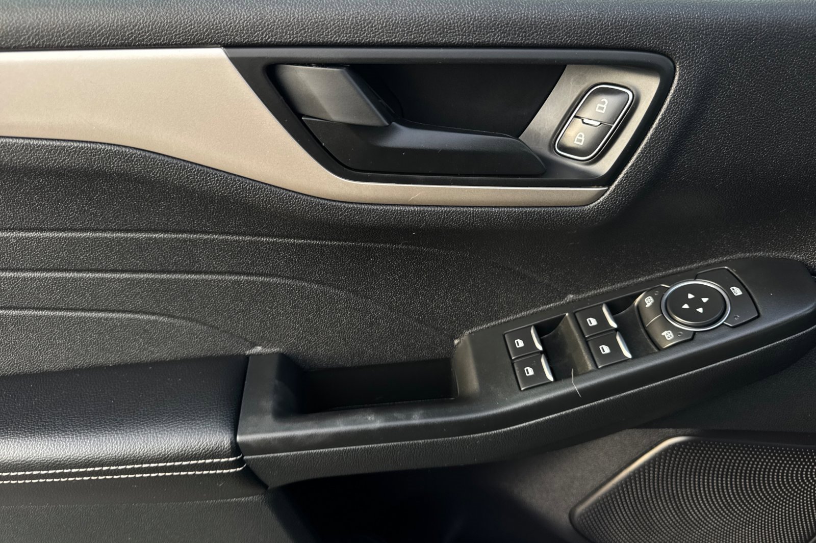 Certified 2022 Ford Escape SE w/ Convenience Package image 10