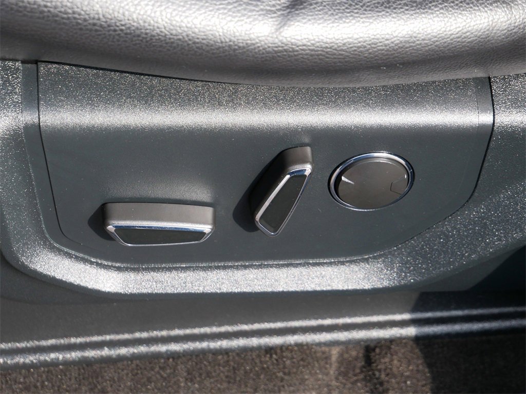 Certified 2020 Ford Expedition Max Limited w/ Equipment Group 303A image 15