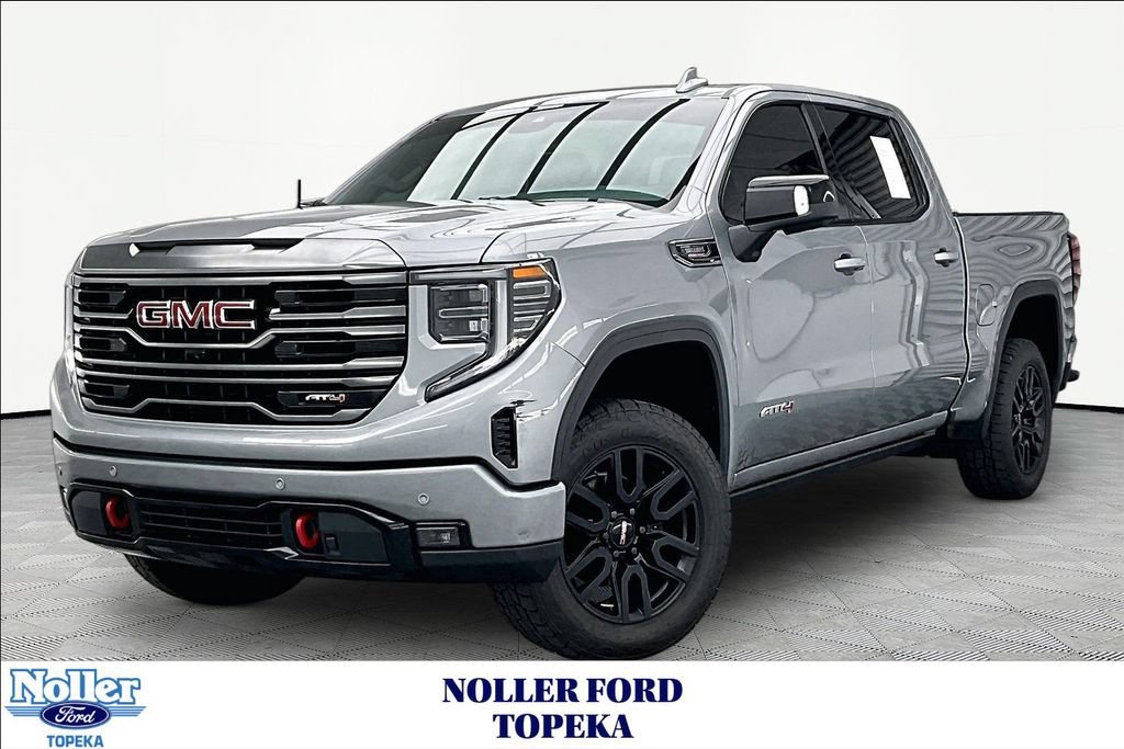 Used 2024 GMC Sierra 1500 AT4 w/ Technology Package AWD/4WD image 1