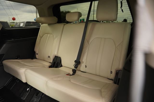 Certified 2019 Ford Expedition Platinum AWD/4WD image 15