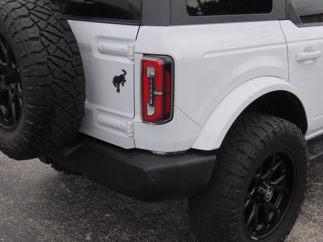 Certified 2023 Ford Bronco Outer Banks AWD/4WD image 10