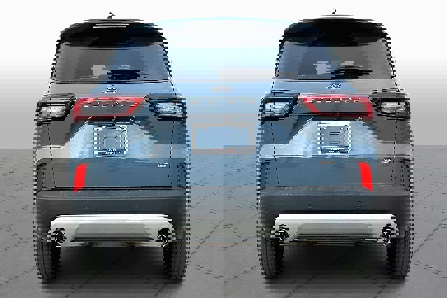 Certified 2023 Ford Escape SE image 2