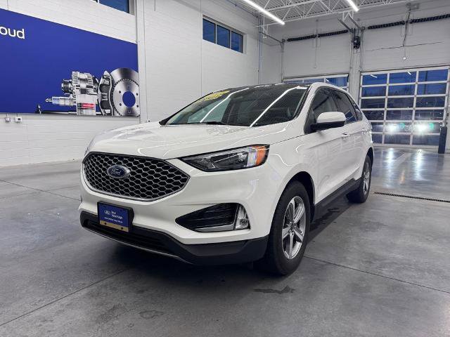 Certified 2024 Ford Edge SEL w/ Convenience Package image 2