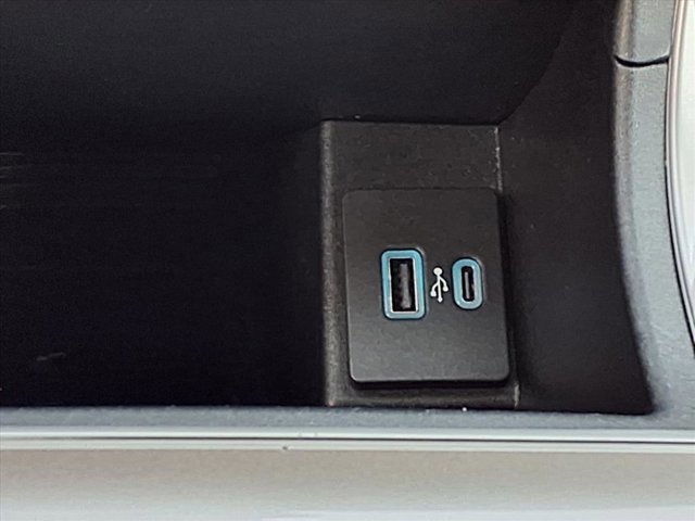 Certified 2024 Ford Edge SEL w/ Convenience Package image 13