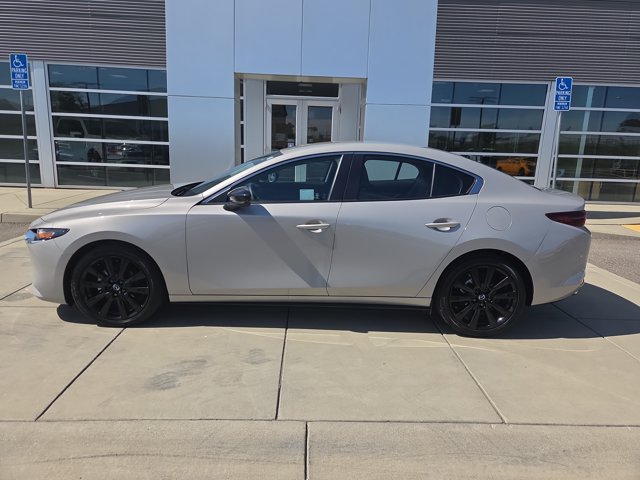 Used 2025 MAZDA MAZDA3 s FWD image 2