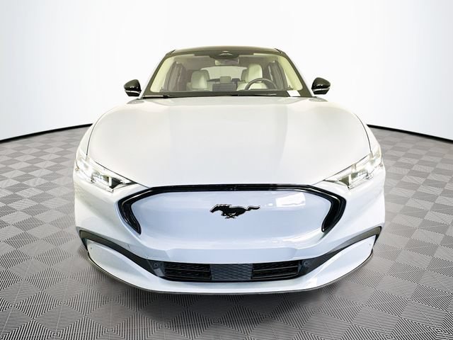 Certified 2025 Ford Mustang Mach-E Premium AWD/4WD image 5