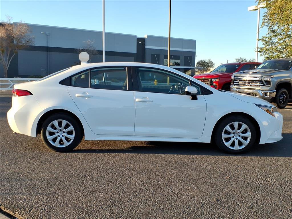 Used 2024 Toyota Corolla LE image 5