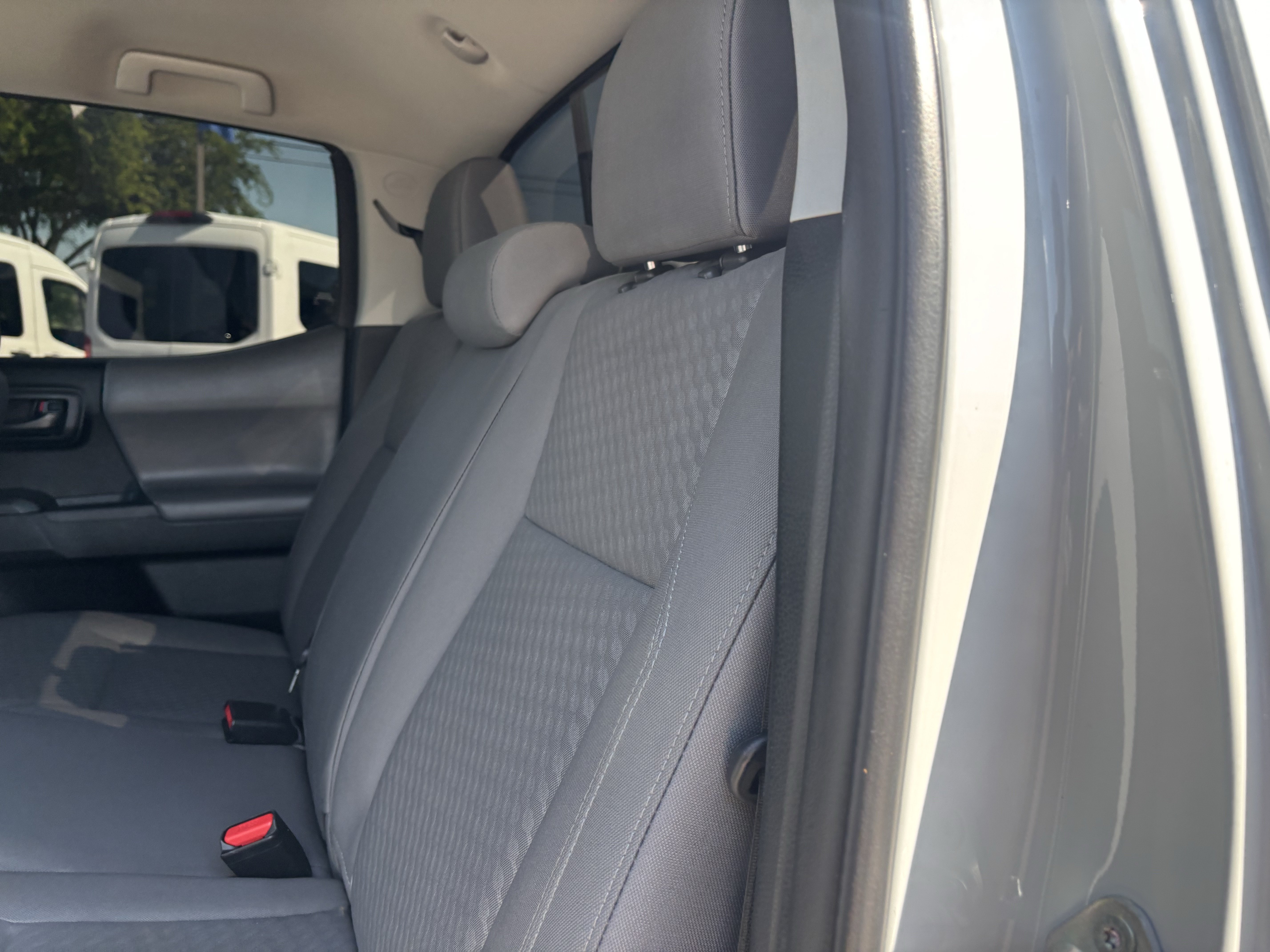 Used 2021 Toyota Tacoma SR w/ SR Convenience Package RWD image 17