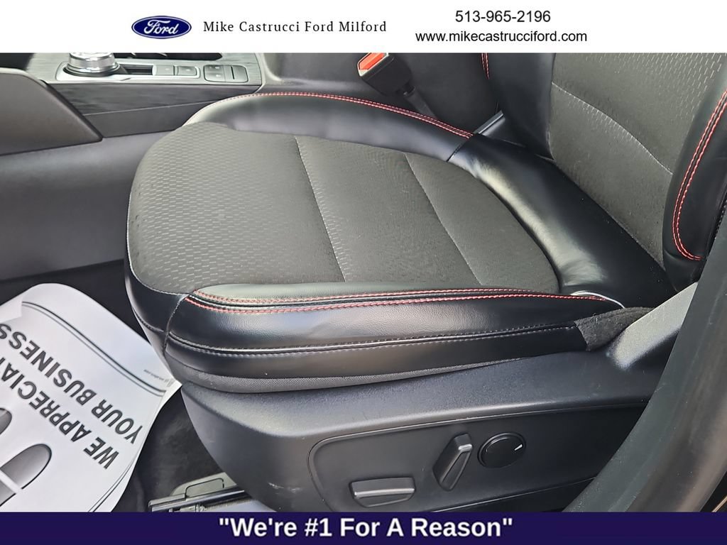 Certified 2025 Ford Escape ST-Line AWD/4WD image 25