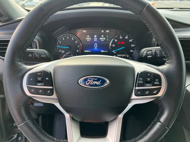 Certified 2022 Ford Explorer XLT w/ Equipment Group 202A AWD/4WD image 15