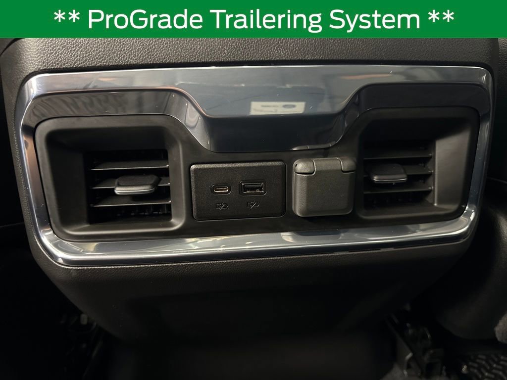 Used 2022 GMC Sierra 1500 AT4 w/ AT4 Premium Package image 32