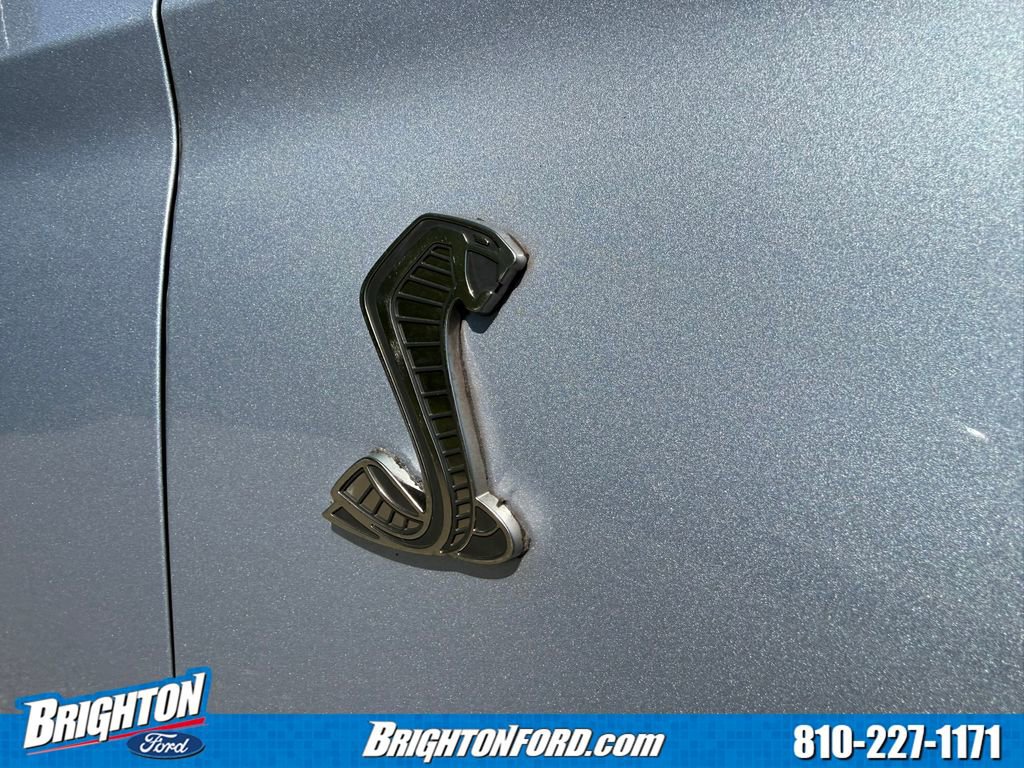 Certified 2022 Ford Mustang Shelby GT500 w/ Technology Package RWD image 8