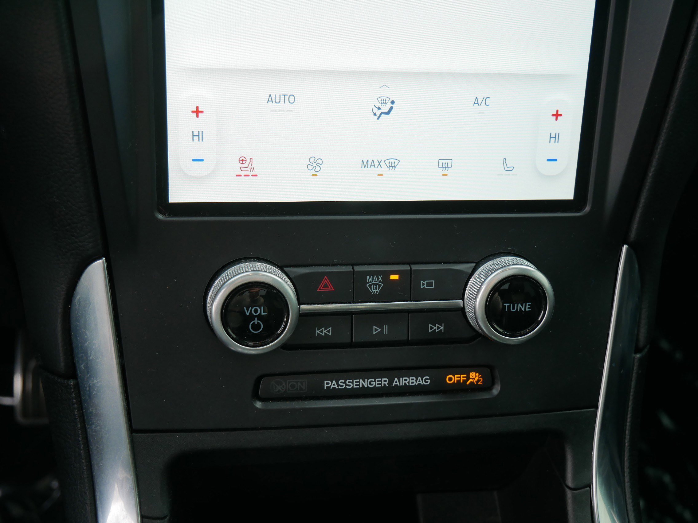 Certified 2022 Ford Edge ST w/ Equipment Group 401A image 22