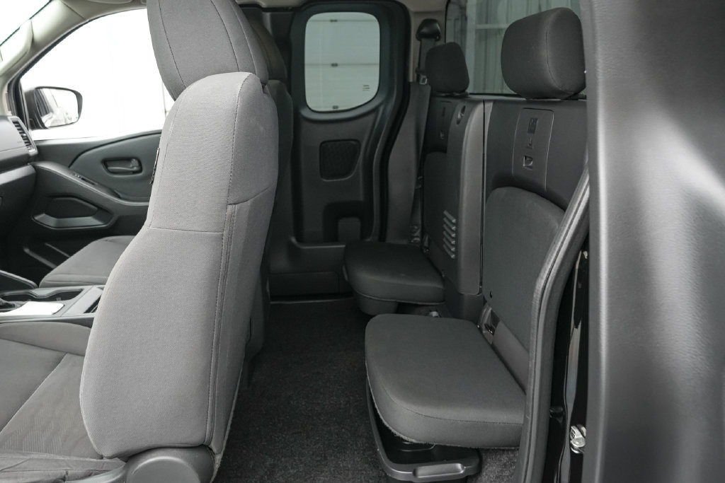 Used 2022 Nissan Frontier S RWD image 19