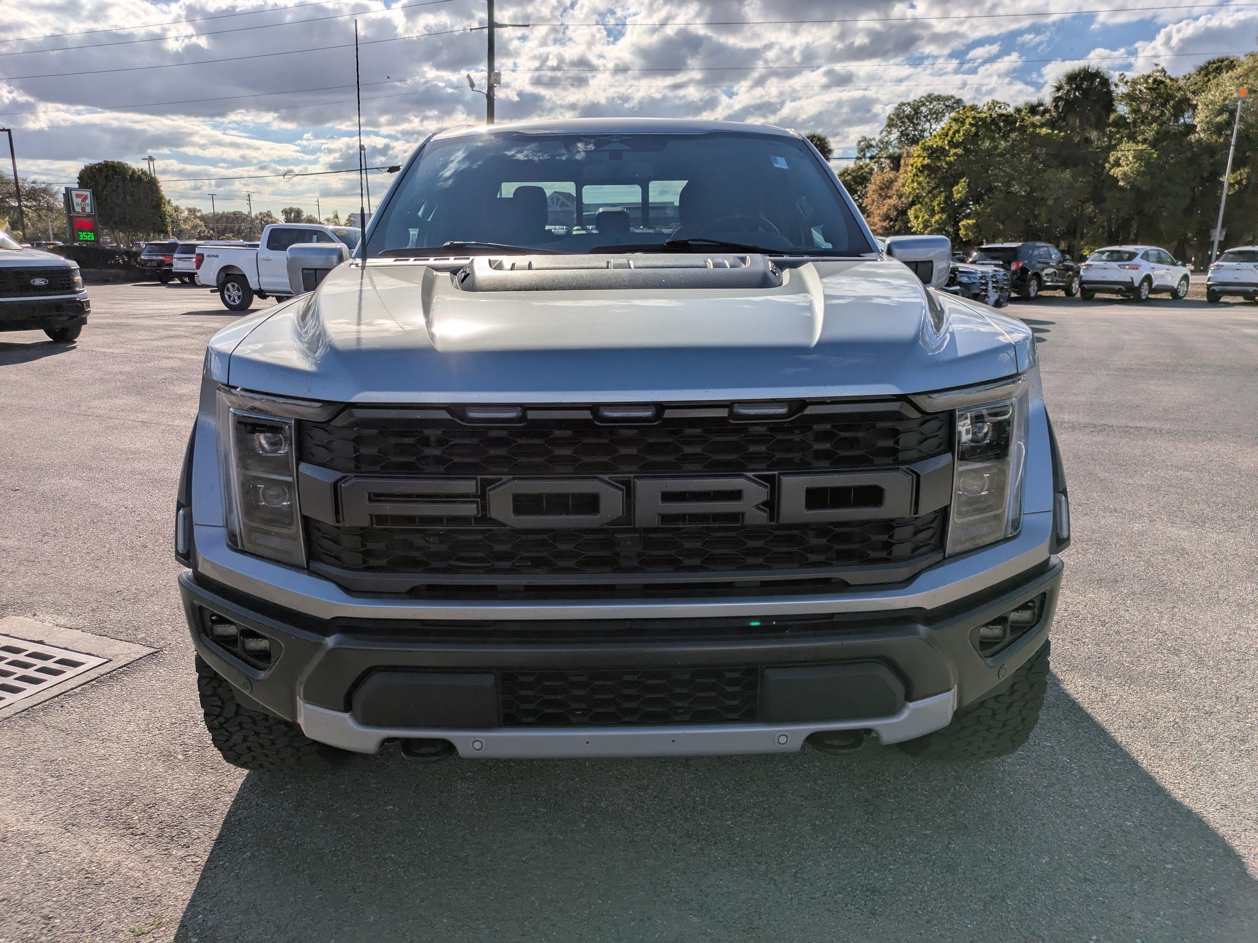 Certified 2023 Ford F150 Raptor AWD/4WD image 9